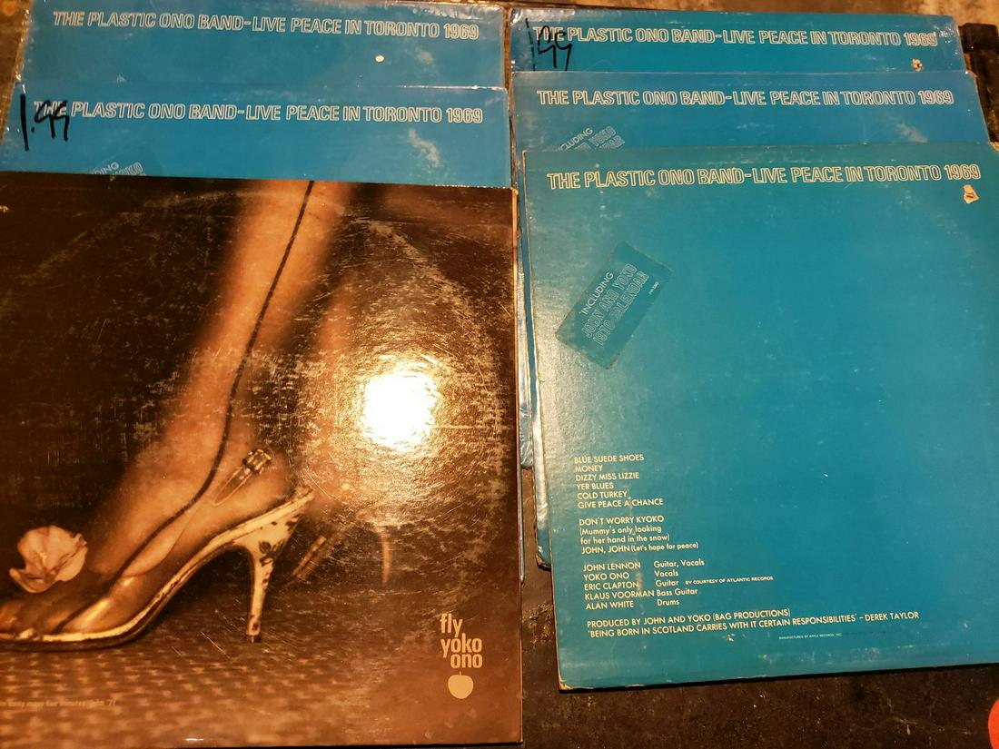 Yoko Ono lot: Yoko Ono lot