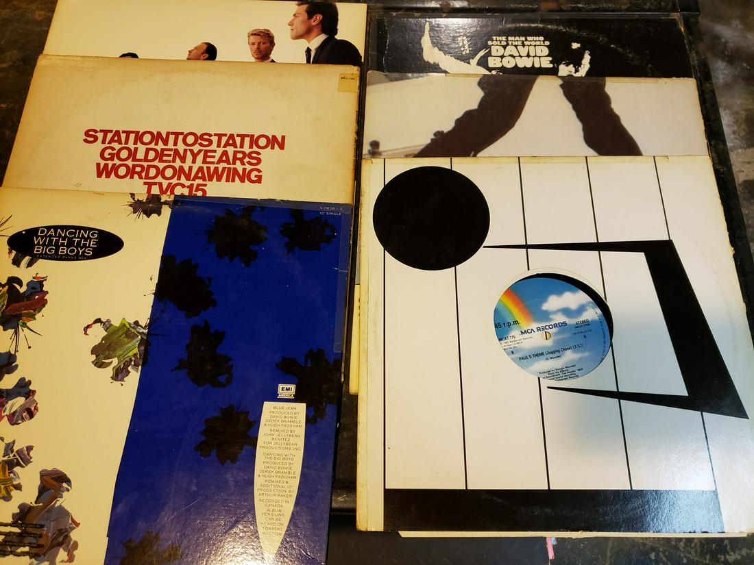 David Bowie, dancing with the boys: David Bowie, dancing with the boys