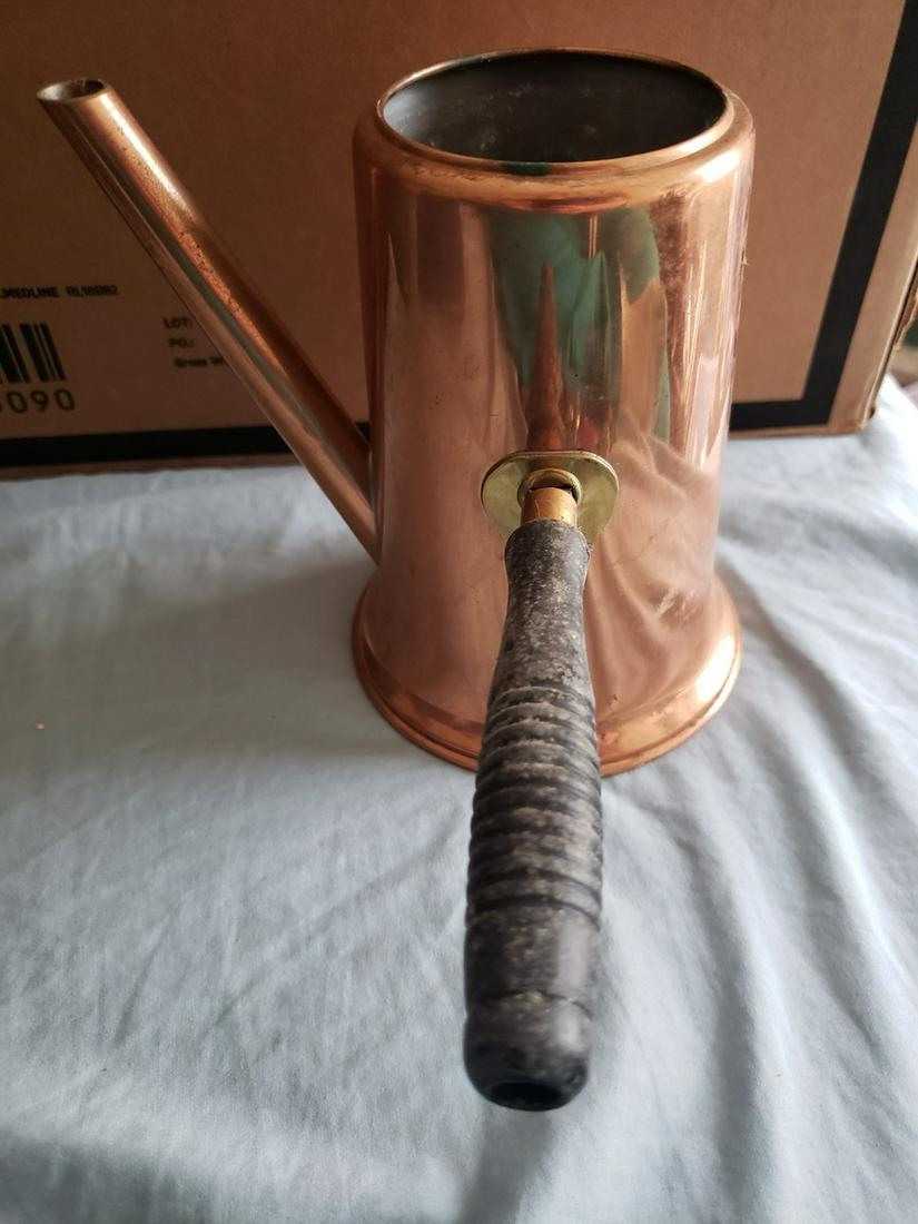 vintage copper pot: vintage copper pot