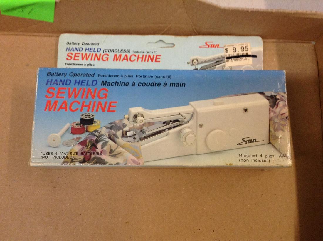 hand helped sewing machine: hand helped sewing machine