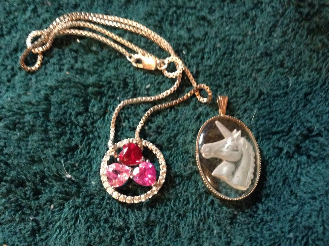 10 kt white gold ruby stone necklace and frosted stone (1 of 1)