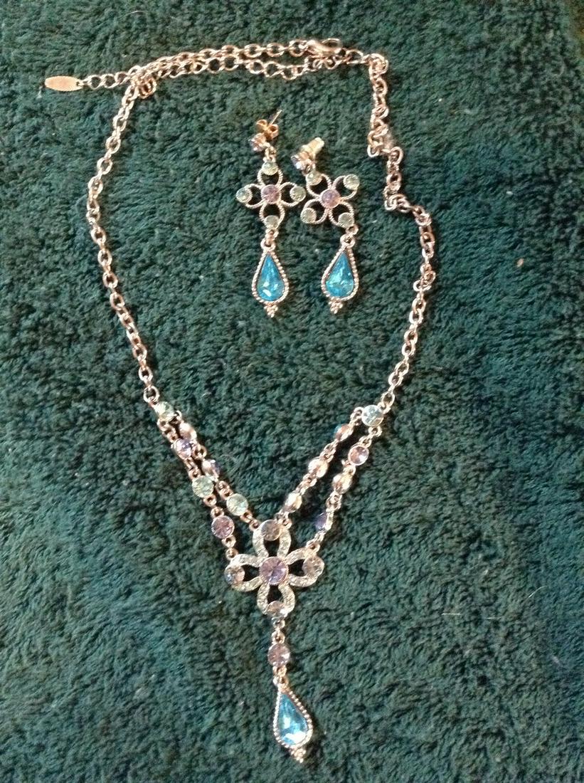 stoned necklace and matching earrings: stoned necklace and matching earrings