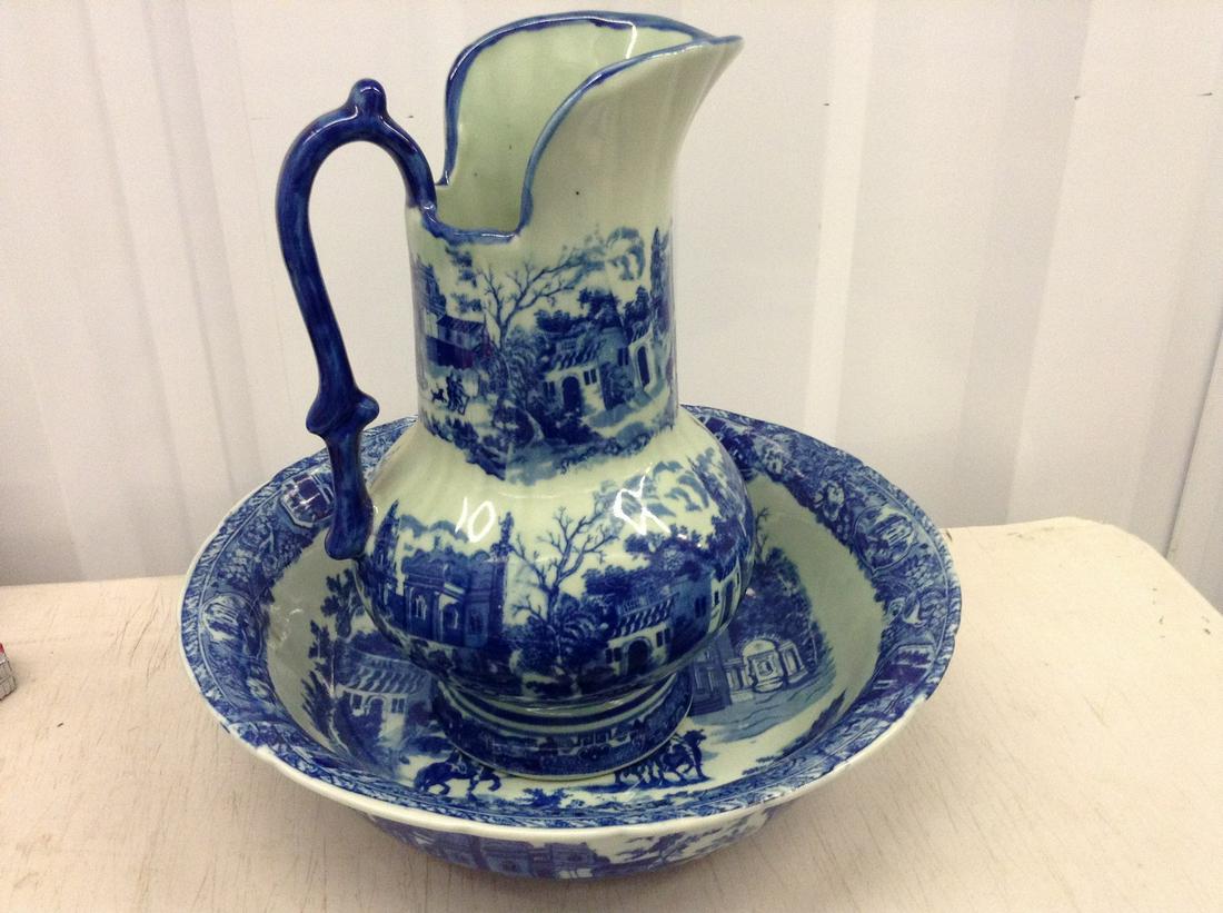 Victorian ware iron stone water pitcher and washbowl (1 of 1)