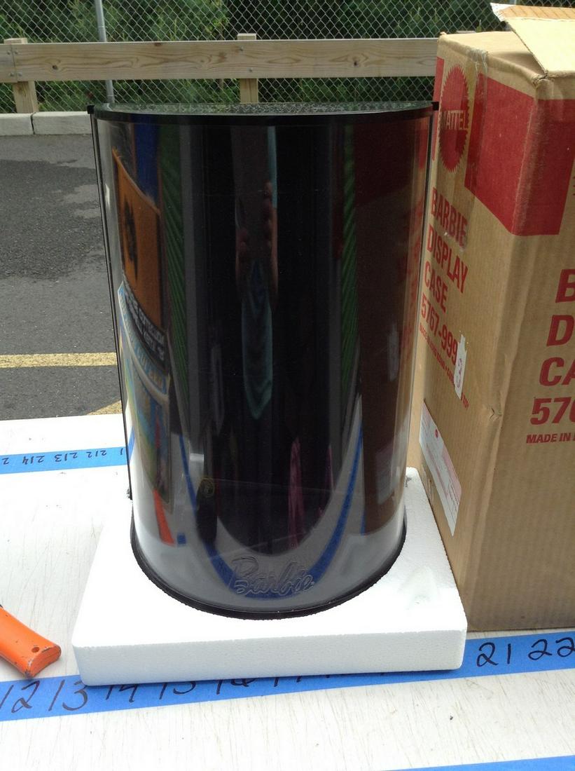 new in the package signed bob Mackie barbie display (1 of 1)