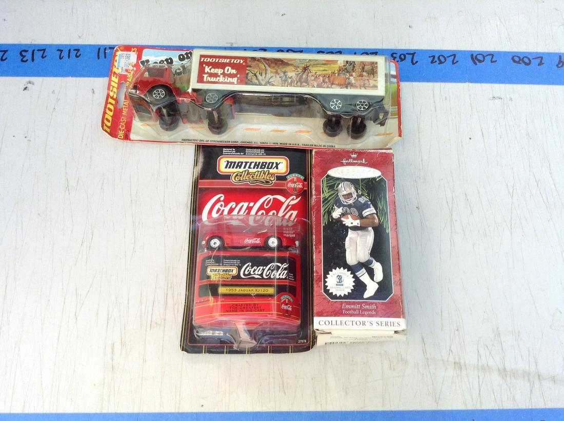 vintage tortoise toy and coca cola diecast (1 of 1)