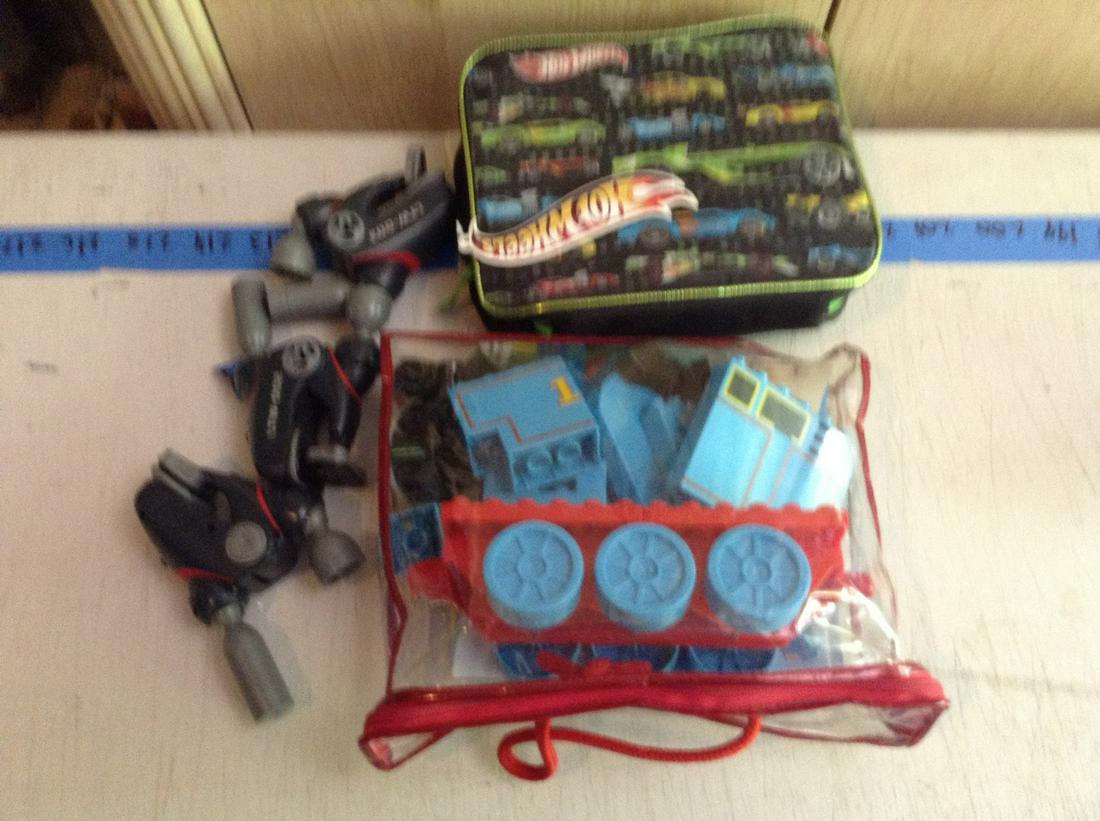 kids toys and hot wheels lunchbox (1 of 1)