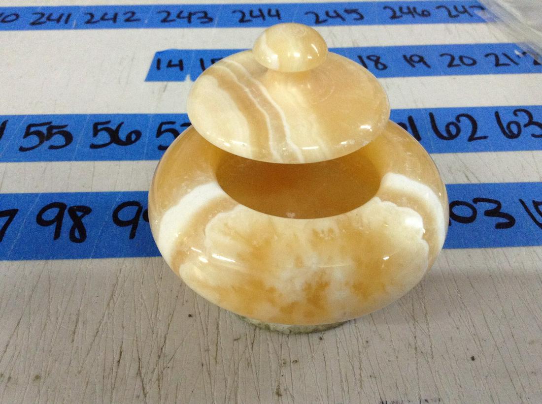 Newark museum marble spice jar 2" high (1 of 1)