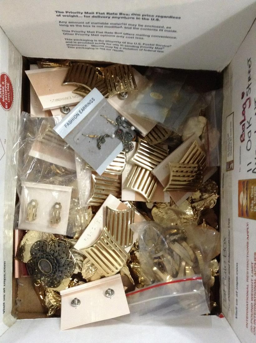 box full of costume jewelry: box full of costume jewelry