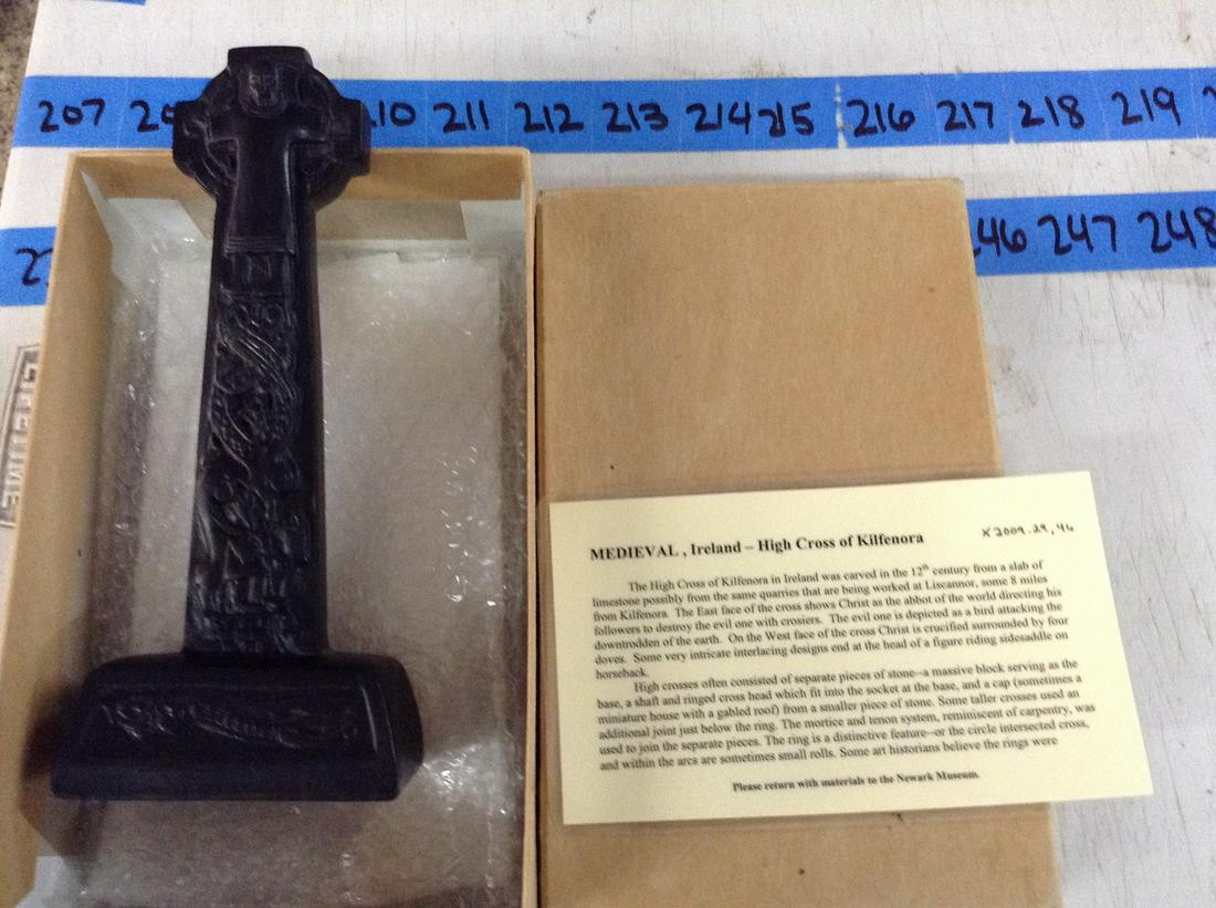 Newark museum medieval, Ireland high cross of kilfenora: Newark museum medieval, Ireland high cross of kilfenora