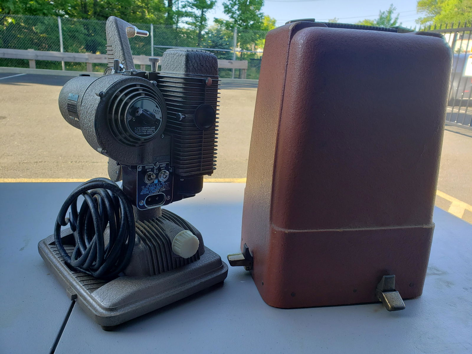 8mm Revere Projector Untested (1 of 1)