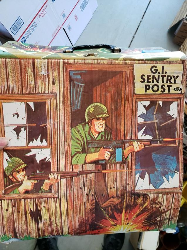 vintage G.I. Joe carrying case: vintage G.I. Joe carrying case