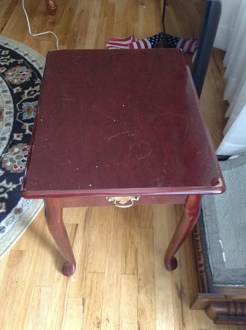 end table has minor scratches: end table has minor scratches