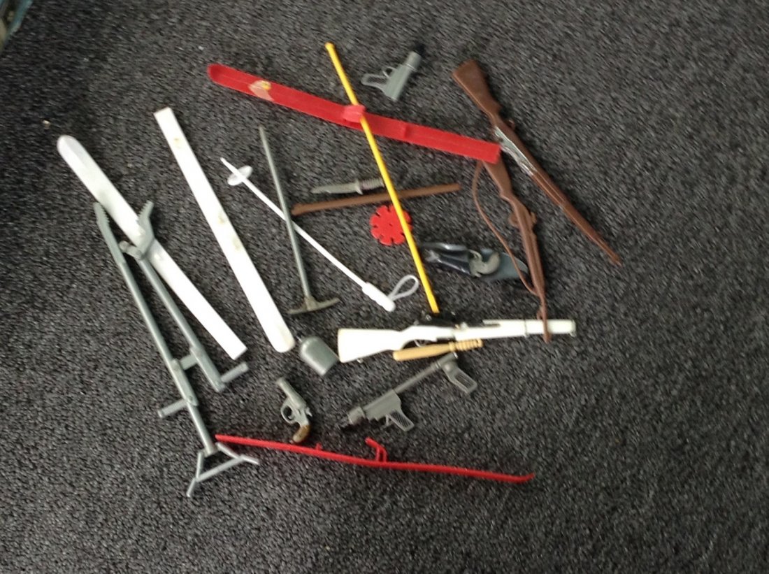 Gi joe weapons and more: Gi joe weapons and more
