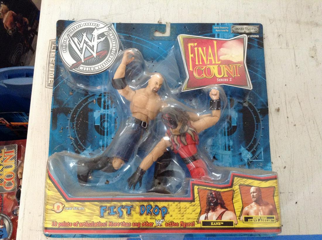 WF first drop Kane and Steve austion figures new in (1 of 1)