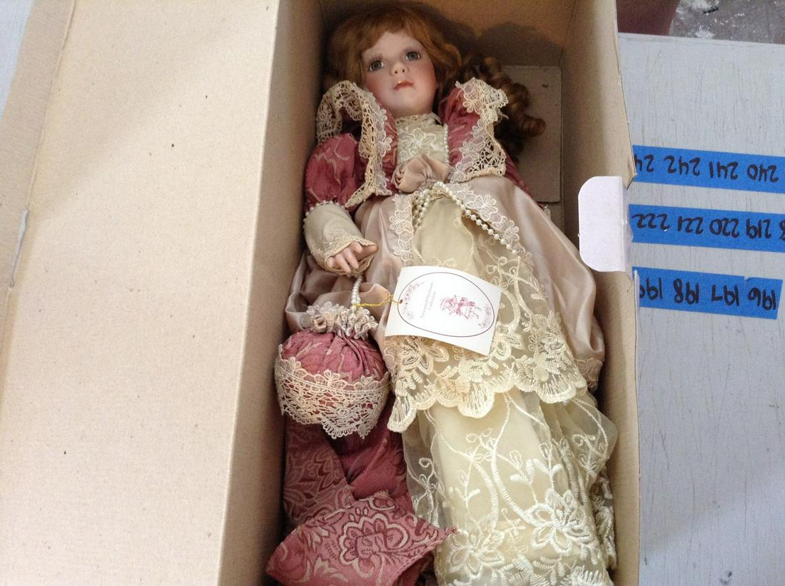 Treasured heirloom collection best sale dolls
