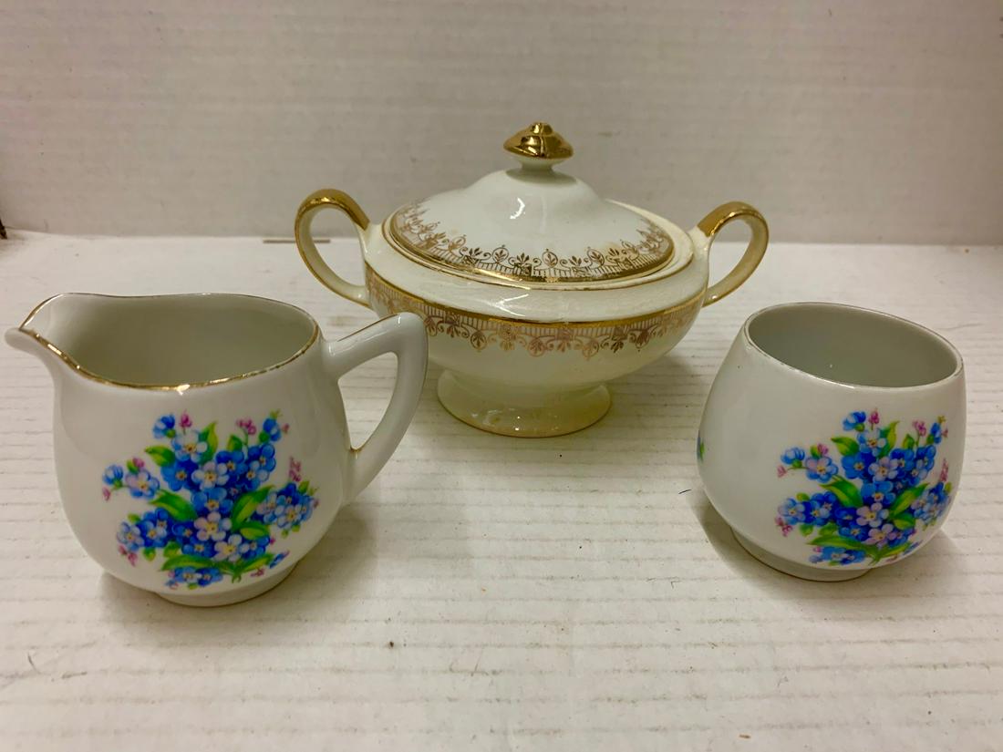 Sugar Bowl-Creamers & More: Sugar Bowl, Creamers and more