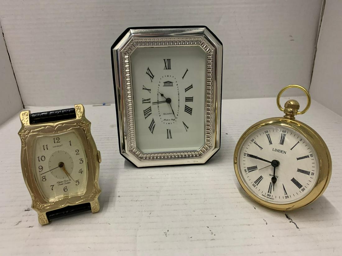 Lot of Clocks: Lot of Clocks