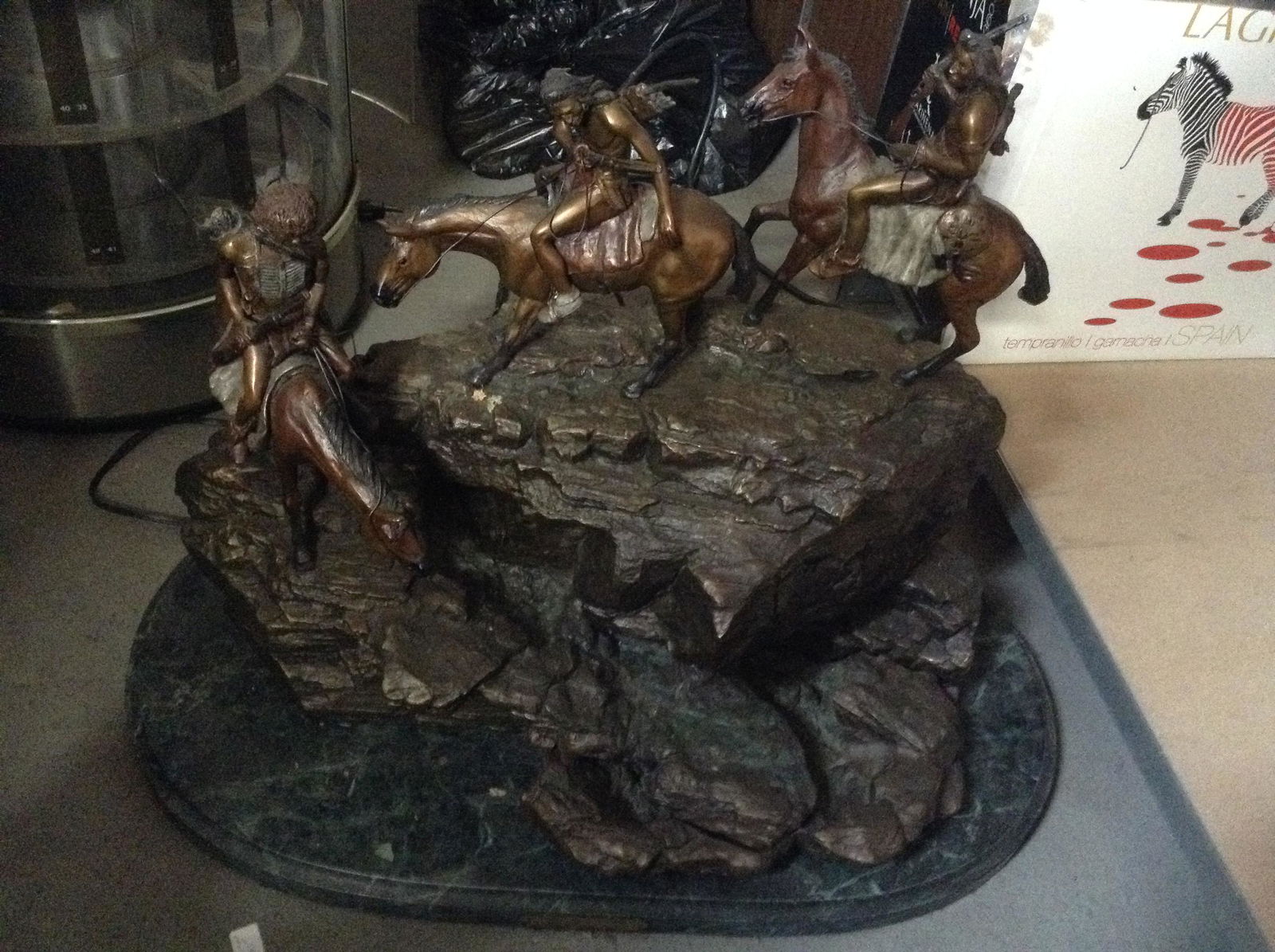 Russell artist bronze Indian scouting party 24x18 (1 of 1)