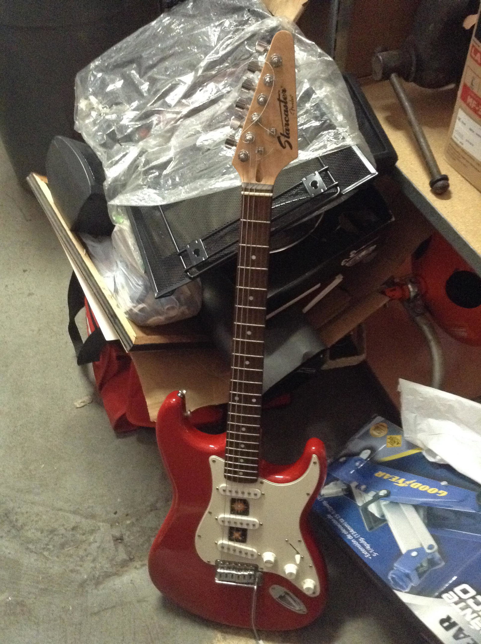 fender star caster guitar (1 of 1)
