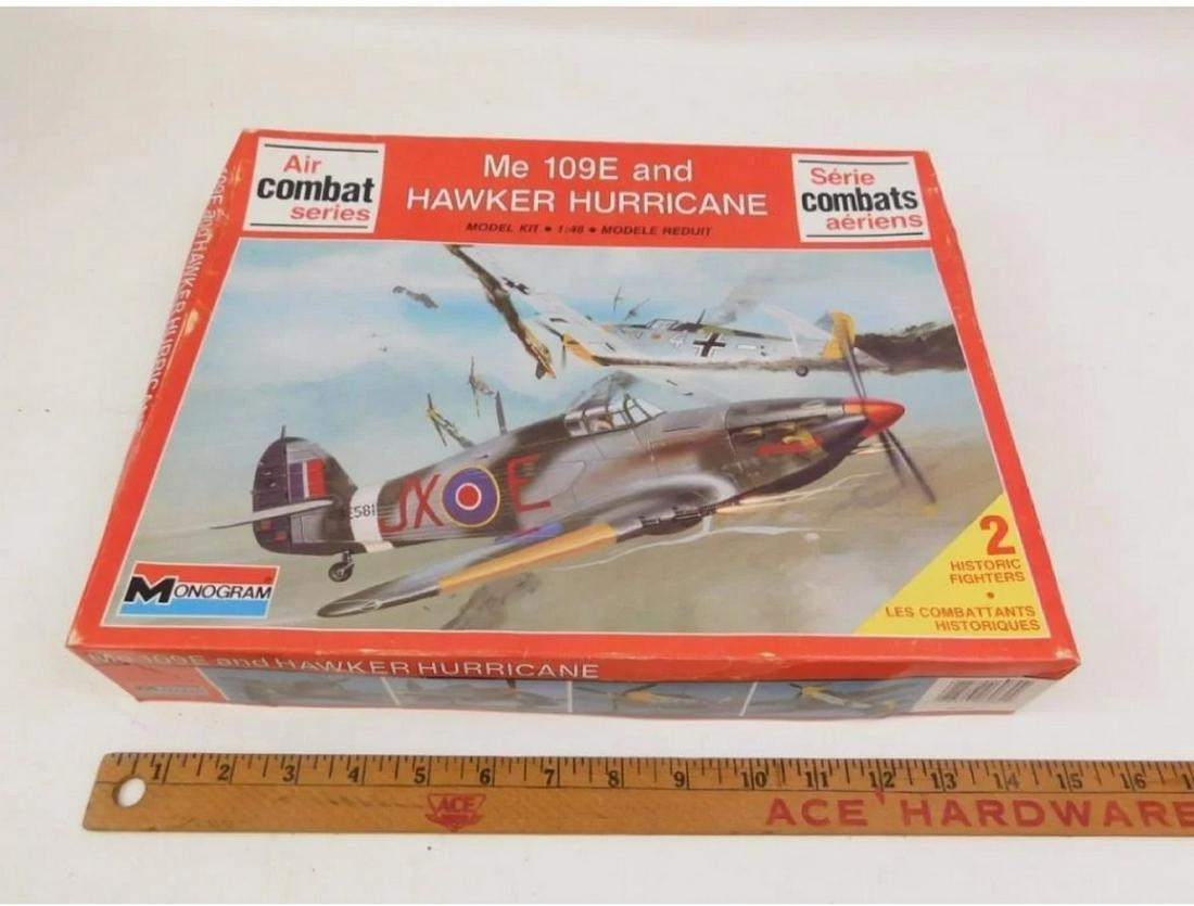 Air Combat series monogram me 109E and Hawker Hurricane: Air Combat series monogram me 109E and Hawker Hurricane model plane