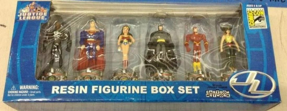 Justice League DC Resin figurine box set exclusive to: Justice League DC Resin figurine box set exclusive to Comic Con San Diego