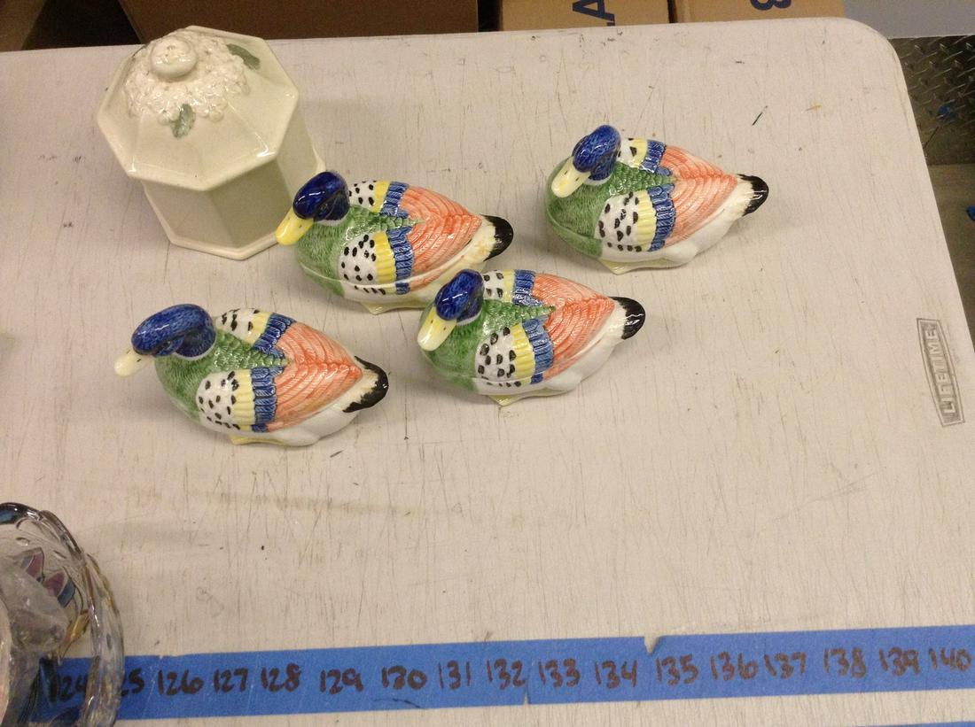 lot of four lined duck dishes and small cookie jar: lot of four lined duck dishes and small cookie jar