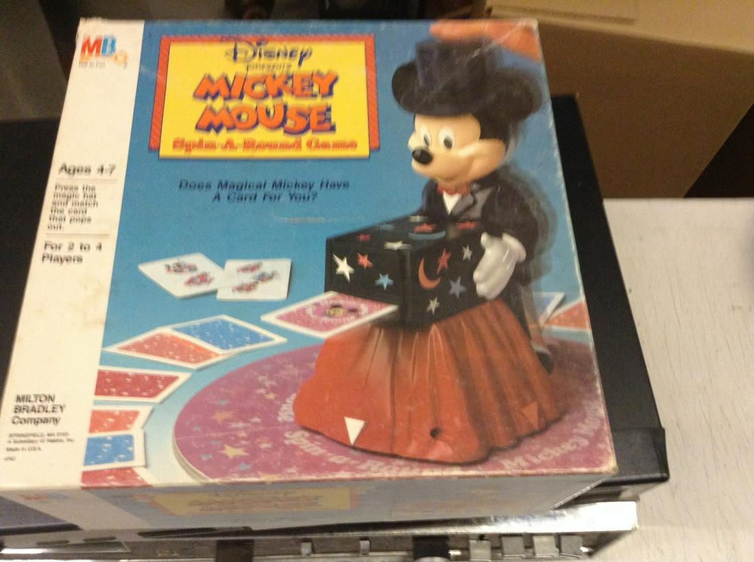 disney mickey mouse magical card shuffler: disney mickey mouse magical card shuffler