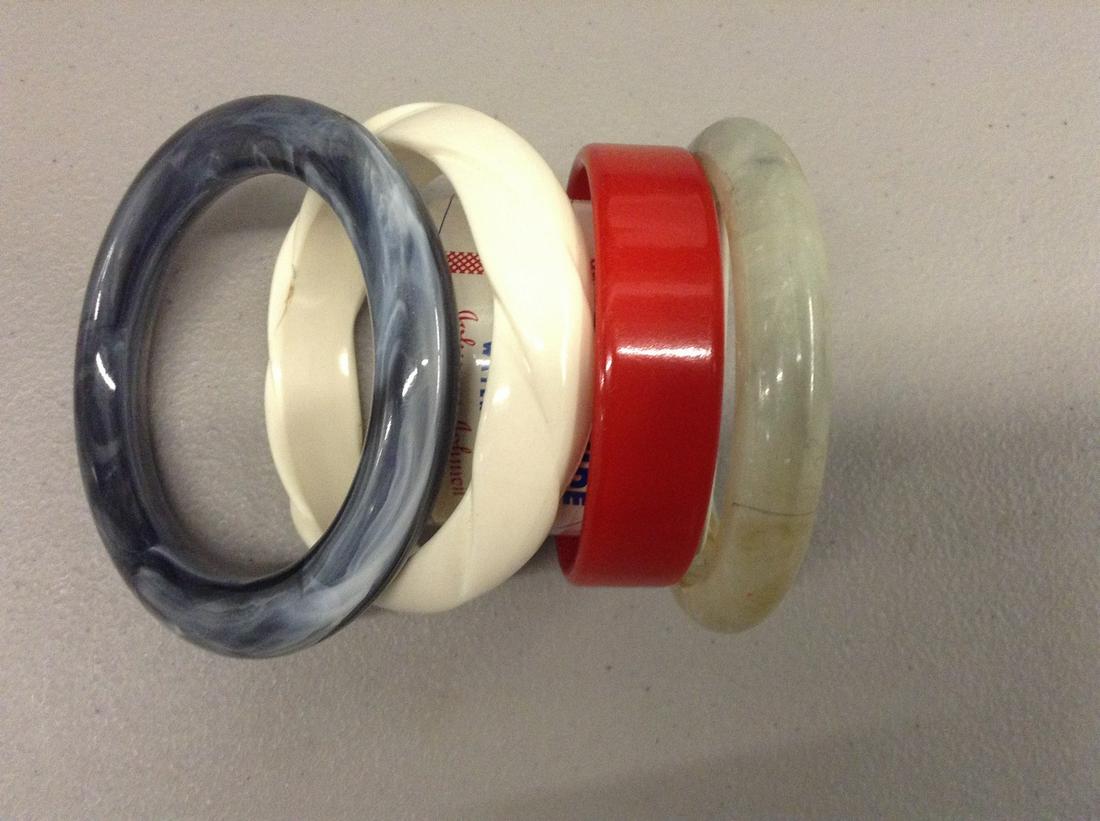 lot of four vintage bakelite bracelets (1 of 1)