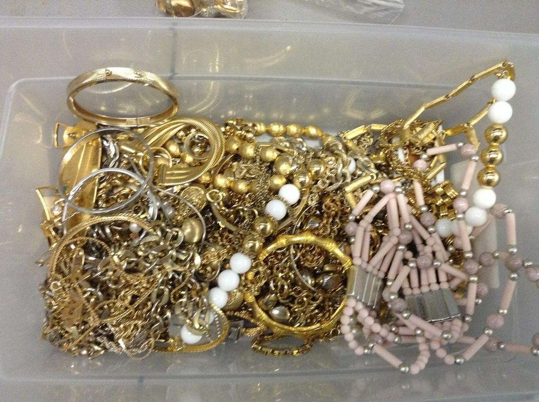 tube full of necklace bracelets, chains and more: tube full of necklace bracelets, chains and more