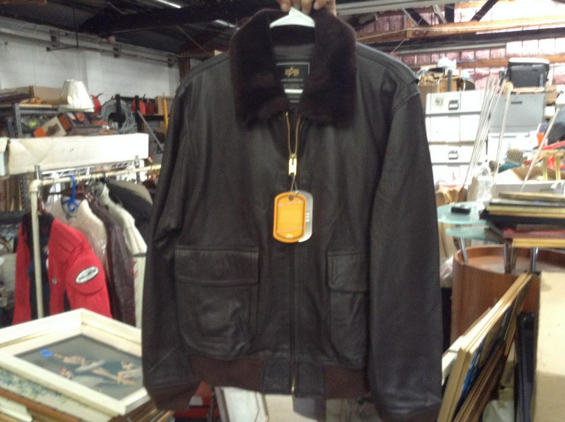 new with the tag alha linstry size L leather jacket (1 of 1)