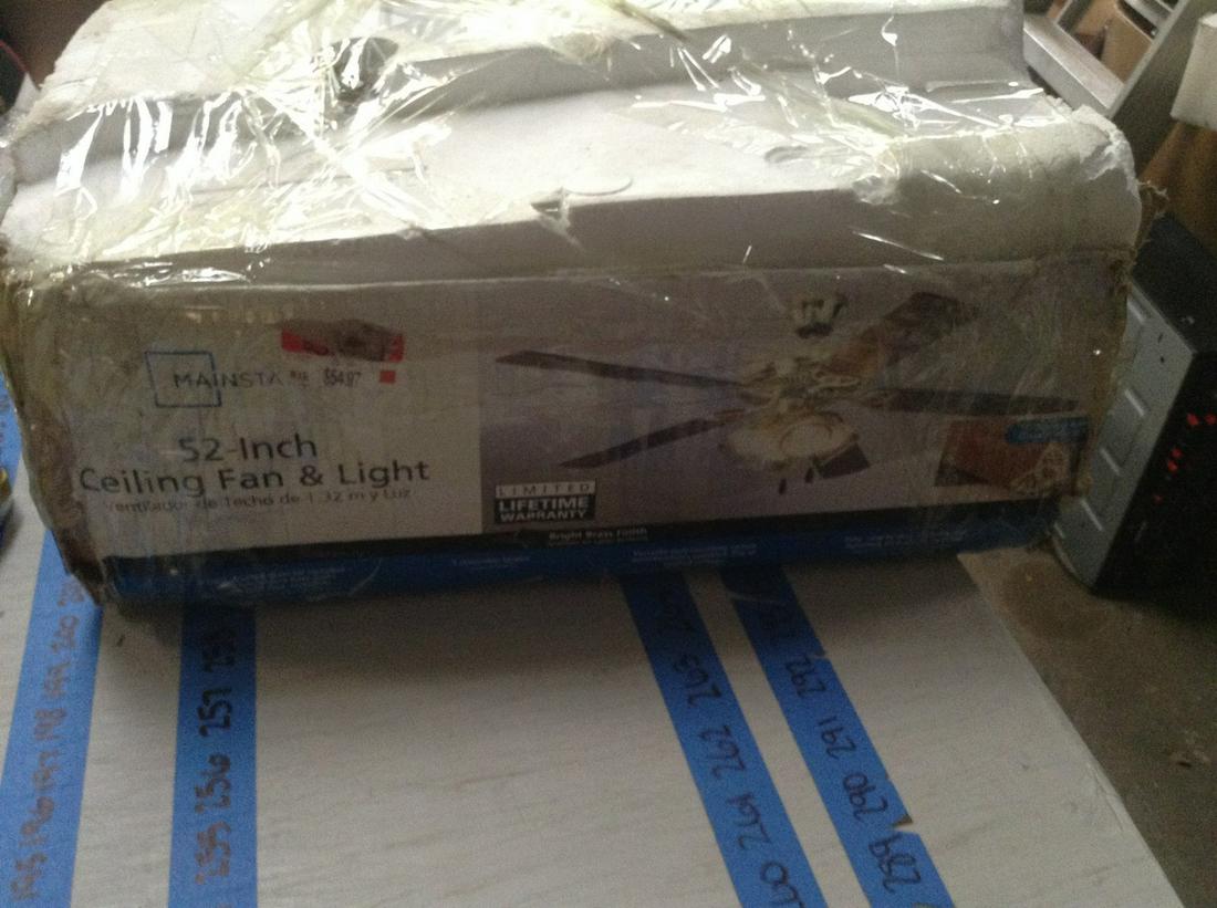 52-inch ceiling fan and light (1 of 1)