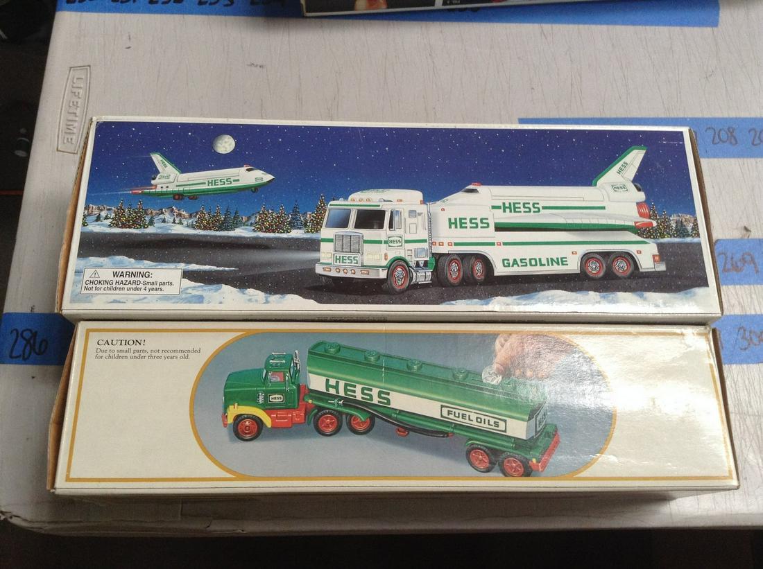 lot of two vintage hess trucks (1 of 1)