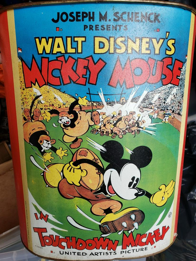 Vintage Mickey Mouse trashcan: Vintage Mickey Mouse trashcan