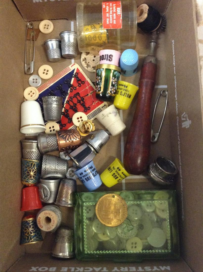 vintage thimbles and sewing items: vintage thimbles and sewing items