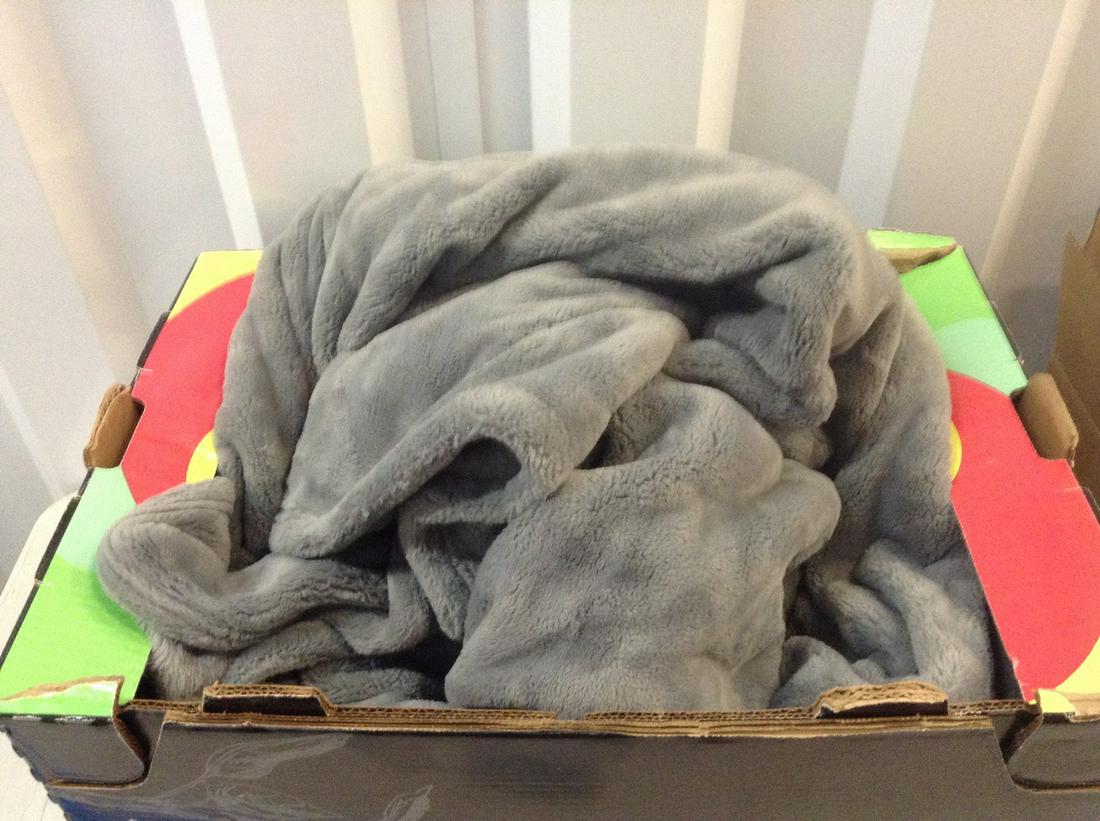 king size throw fleece new in package: king size throw fleece new in package