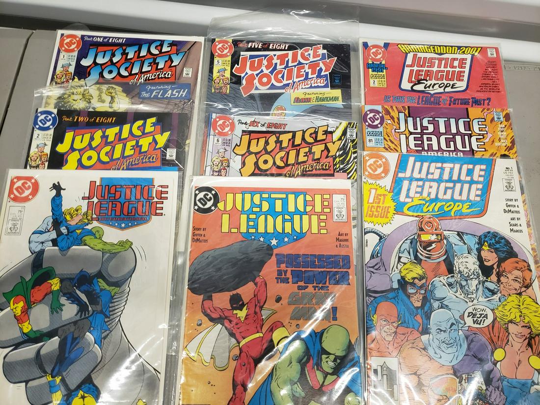 lot of justice leage DC vintage comics (1 of 1)