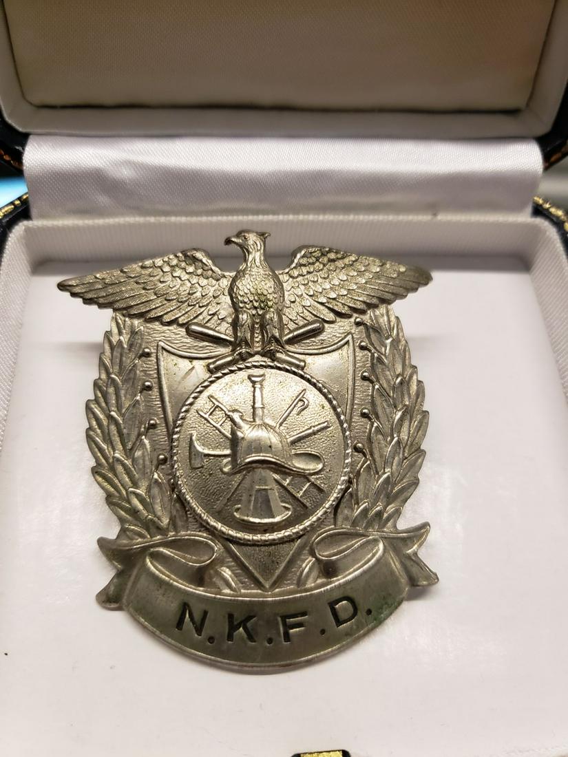 NKFD fire dept screw back pin (1 of 1)