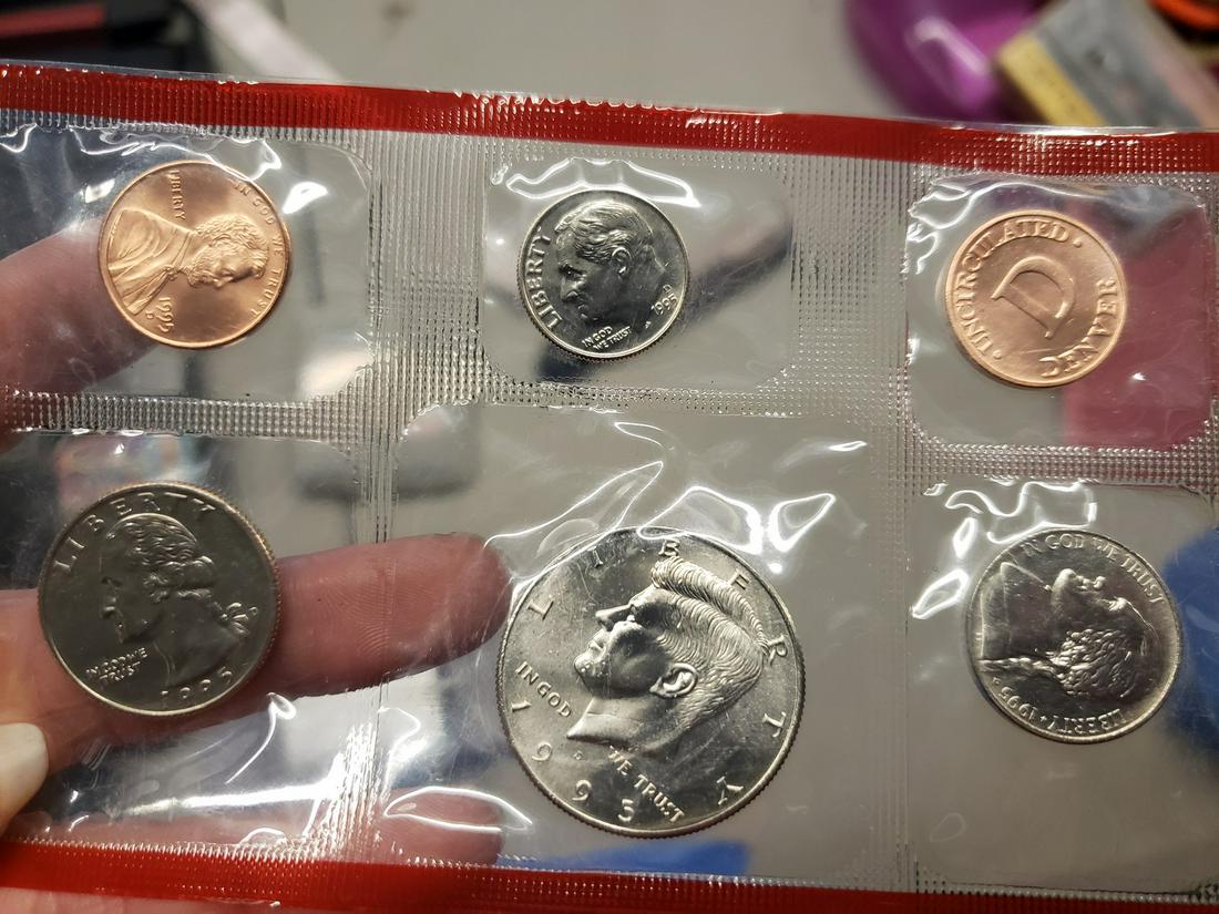 1995 US Mint uncirculated coin set (1 of 1)