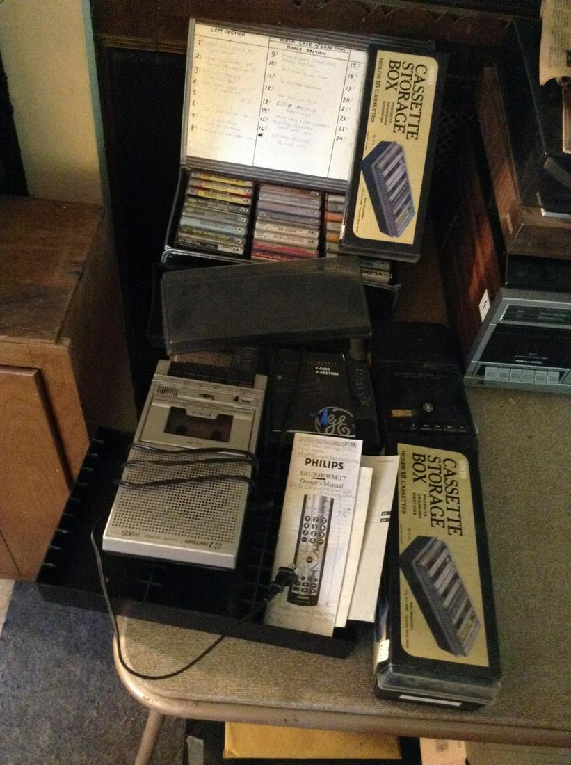 cassette tape recorders, cassettes and holders (1 of 1)