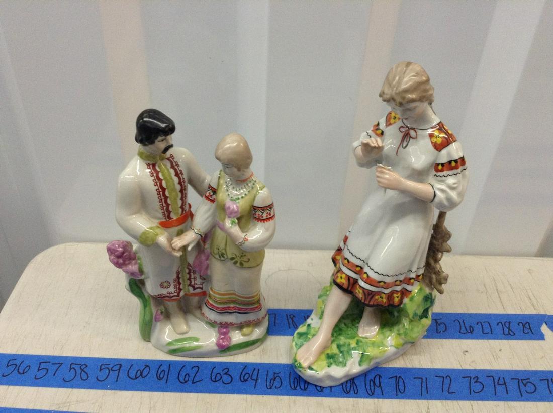 lot of two statues made in Uranian tallest stands 12" (1 of 1)