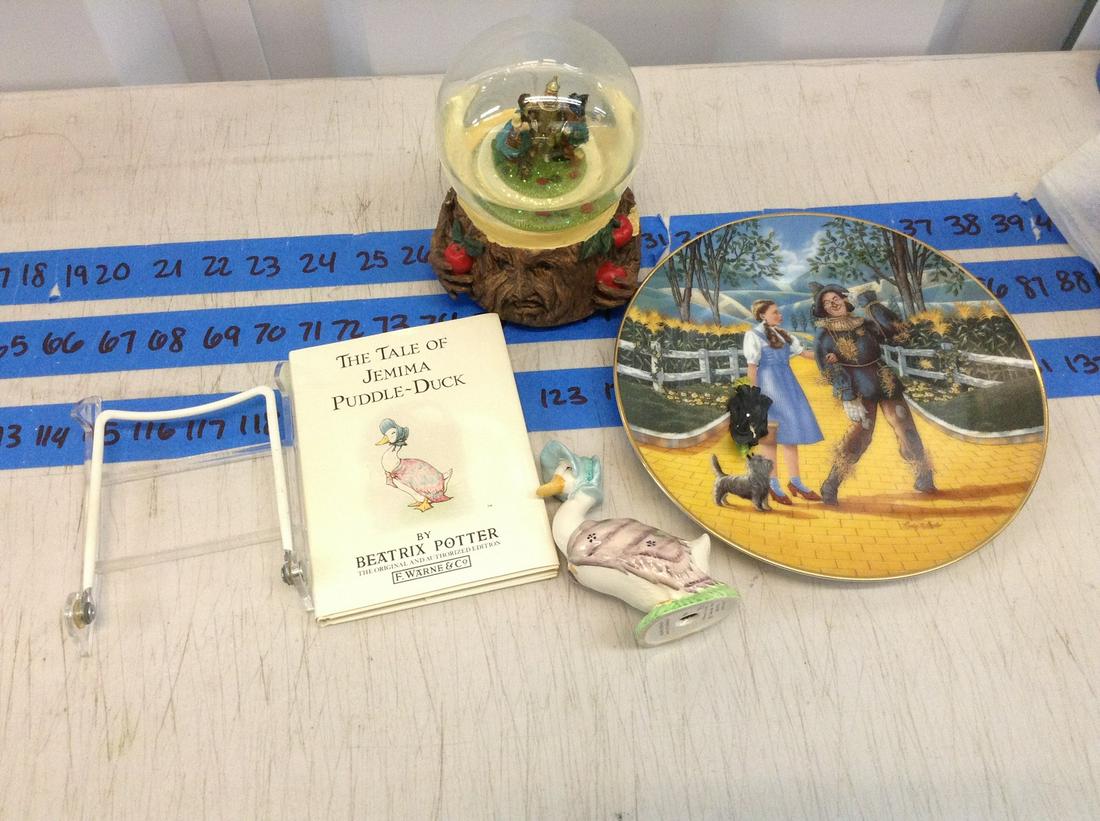 wizard of oz plate, snow globe and more (1 of 1)