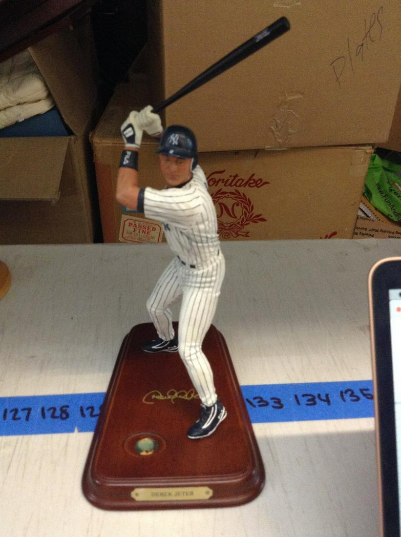 derek jeter danbury mint figurine (1 of 1)