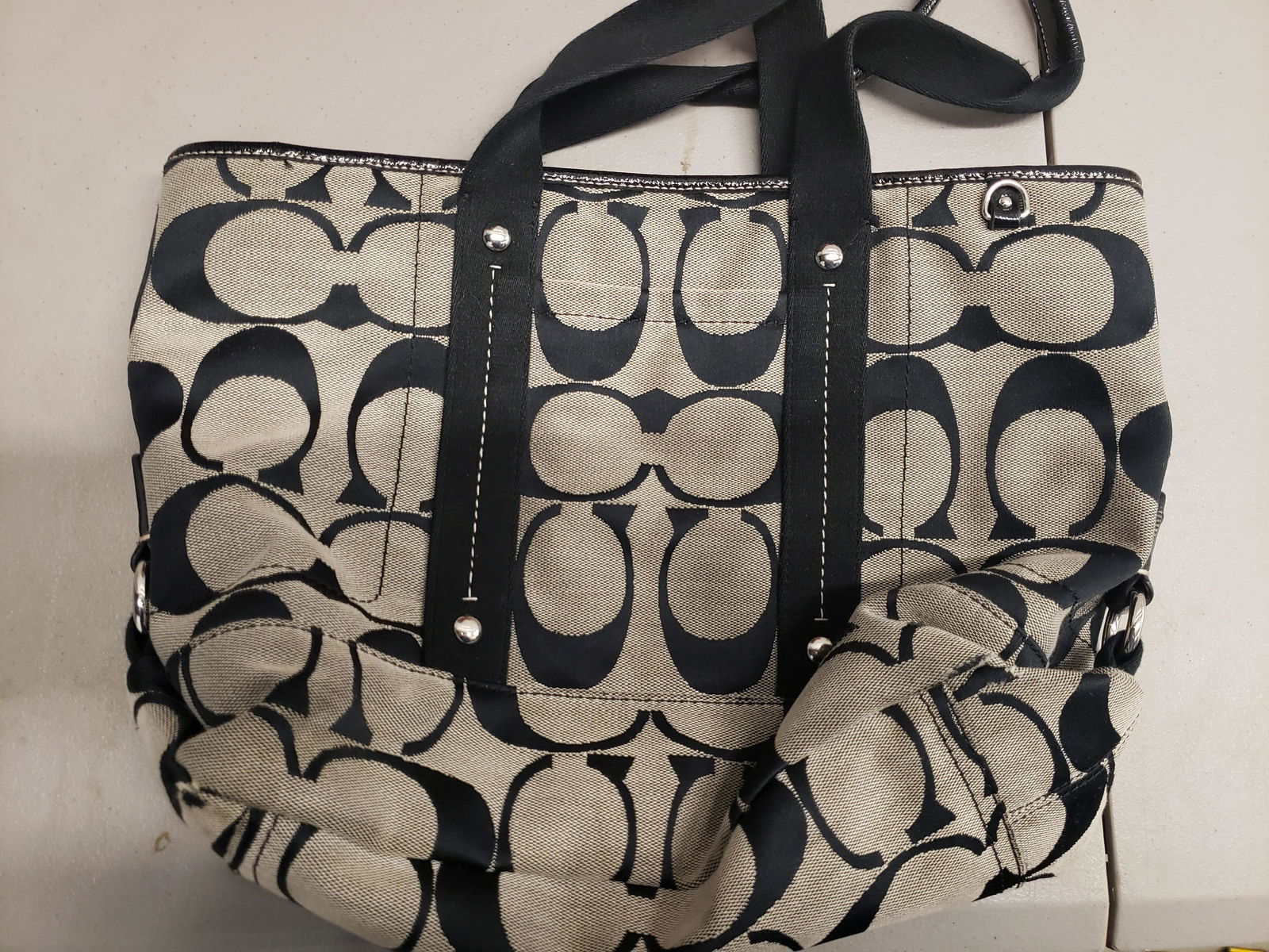 Authentic coach bag (1 of 1)