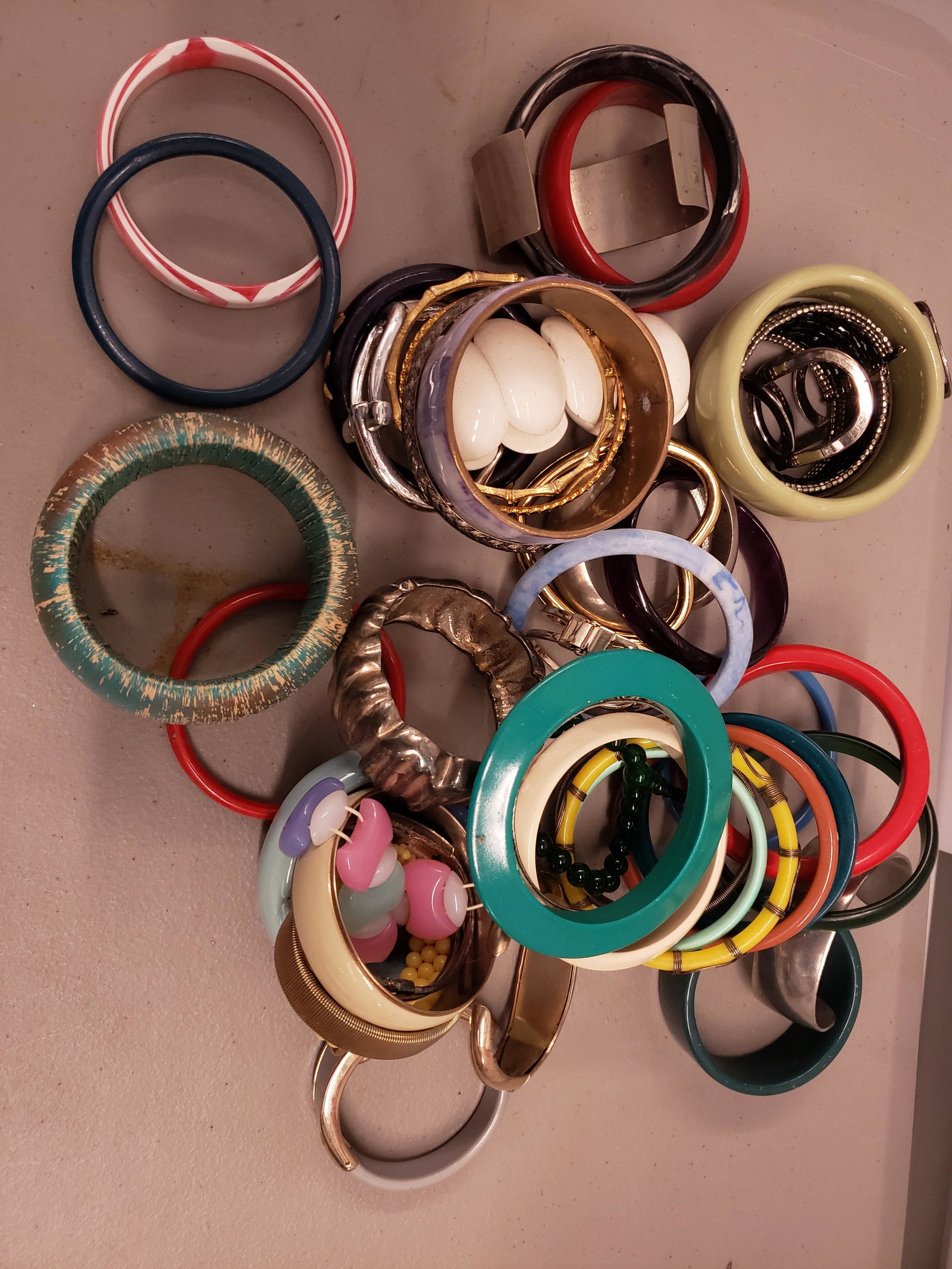 Lot of costume bracelets - possible some bakelite did: Lot of costume bracelets - possible some bakelite did not test