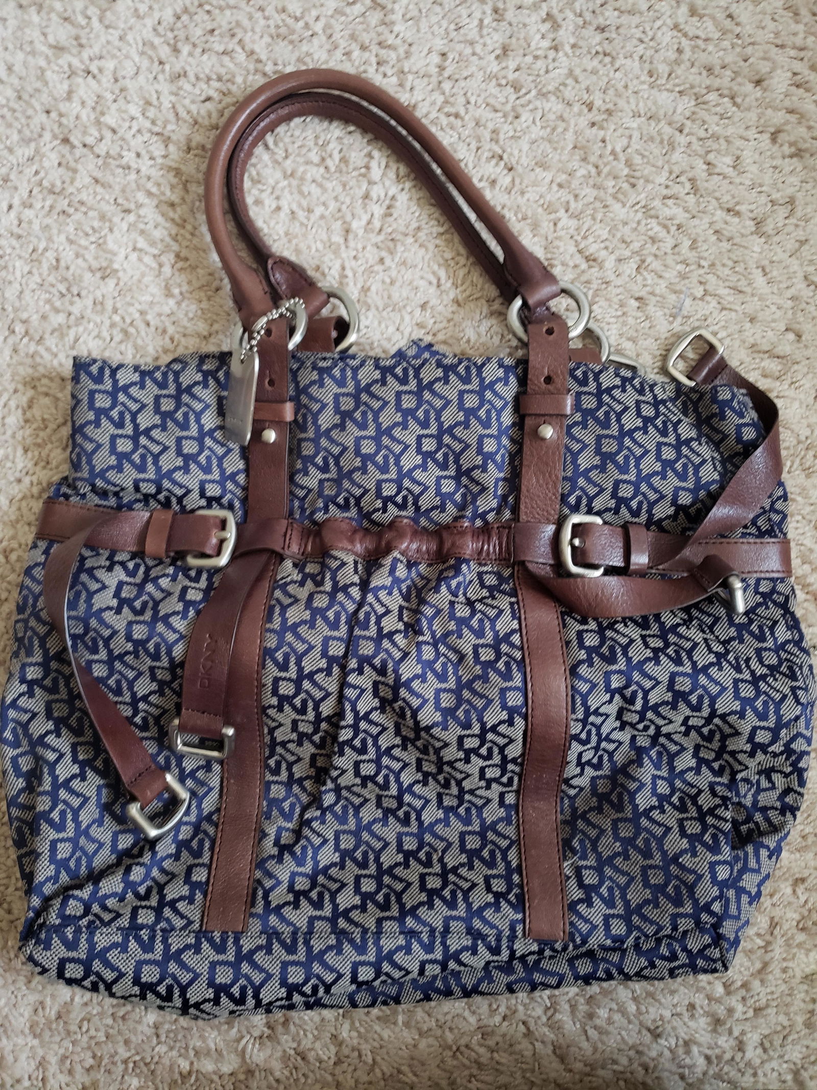 DKNY bag - clean: DKNY bag - clean