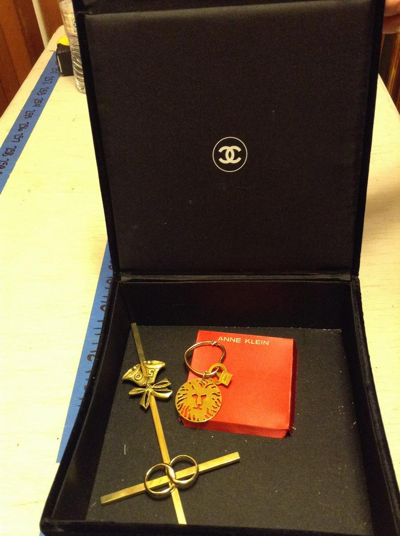 Vintage Chanel Box With Jewelry Aug 02 2020 Emanon Auctions And Estate Sales In Nj liveauctioneers