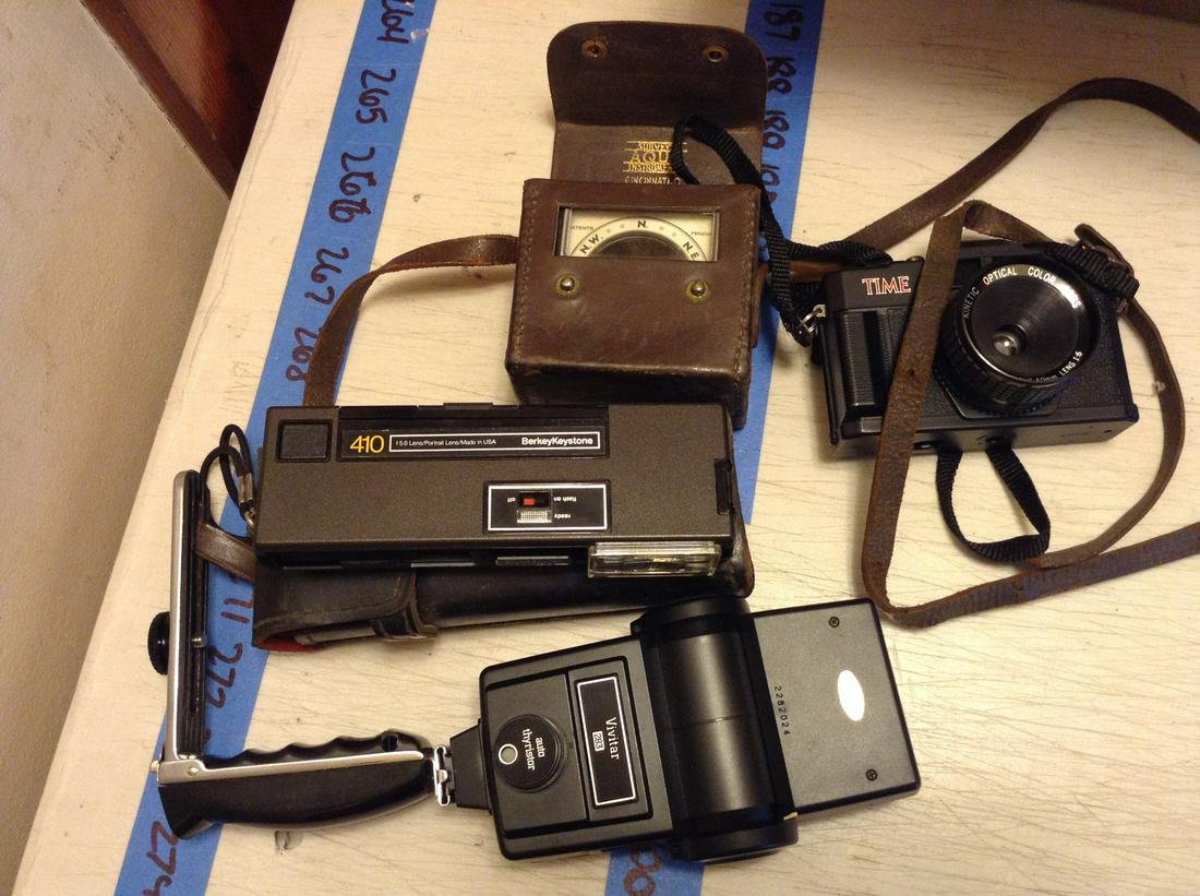 Vintage Lighting Equipment And Cameras: Vintage Lighting Equipment And Cameras