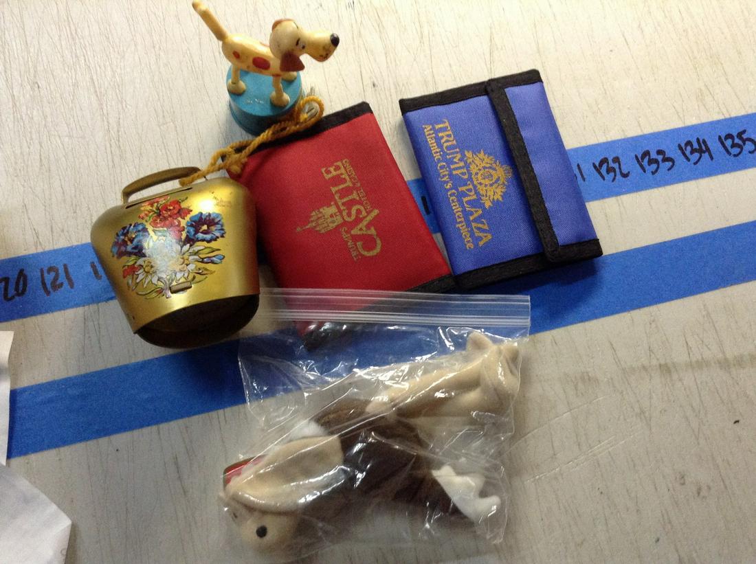 Trump Castle Wallets Dancing Dog, Bell, And A Beanie: Trump Castle Wallets Dancing Dog, Bell, And A Beanie Baby