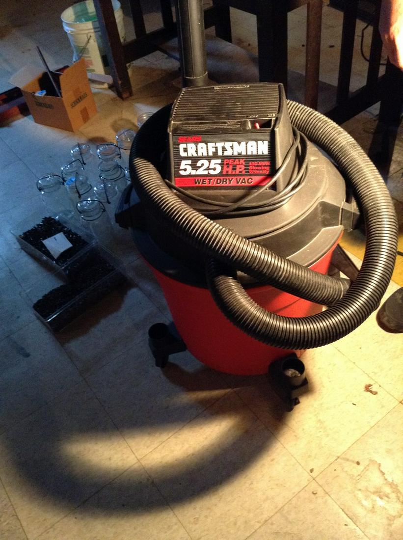 craftsman 5.25 wet dry vac like new: craftsman 5.25 wet dry vac like new