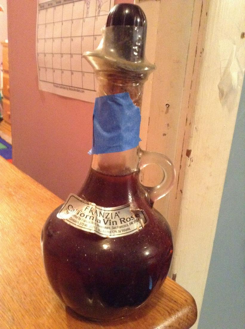 1950s franzia california vin rose 375ml: Any contents in bottle is Free; You are bidding on the bottle & unbroken tax stamp